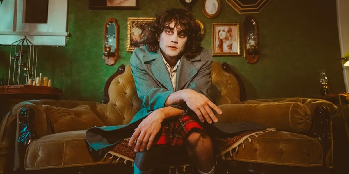 Roe Kapara Shares New Track 'The Dead Come Talking'