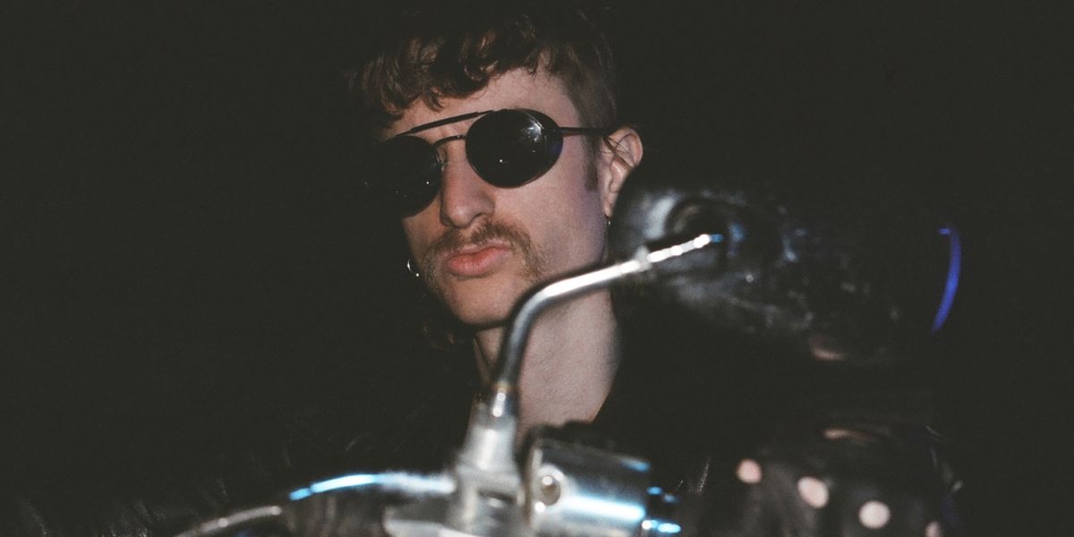 Ronnie Stone Shares New Single 'Backstreet Leather Toy' Feat. Sedona