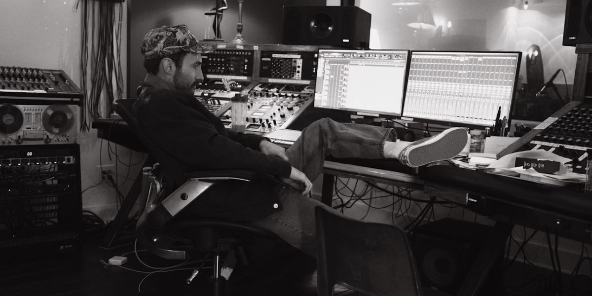 Ruston Kelly Releases Earnest Rendition of Morgan Wallen's 'Sand In My Boots'