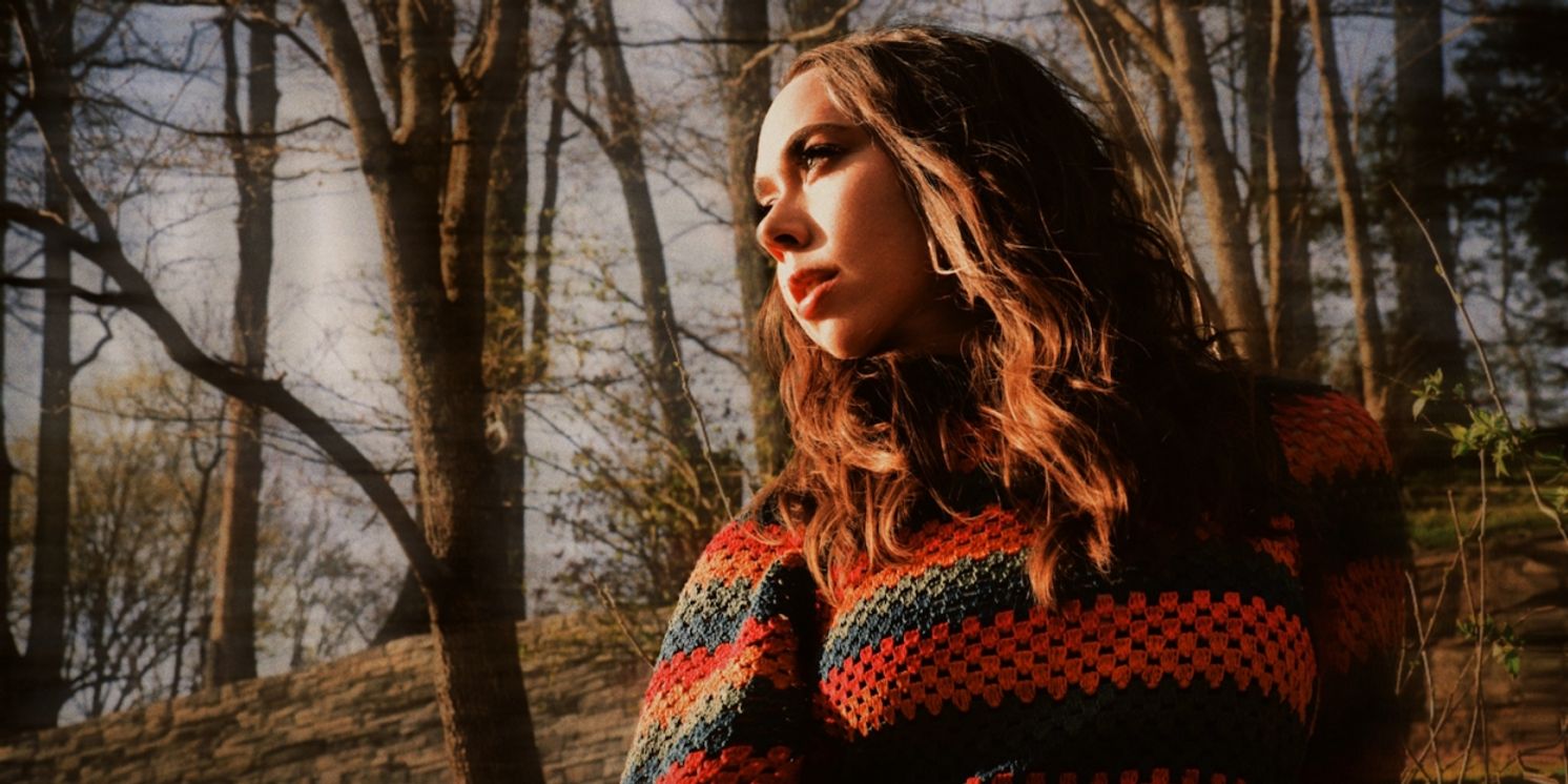 SARAH JAROSZ Shares New Single 'Columbus & 89th'  Image