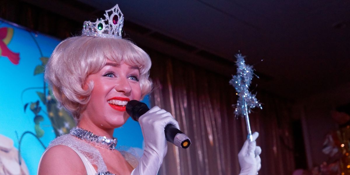 Adult Pantomime Returns To the West End With SNOW WHITE