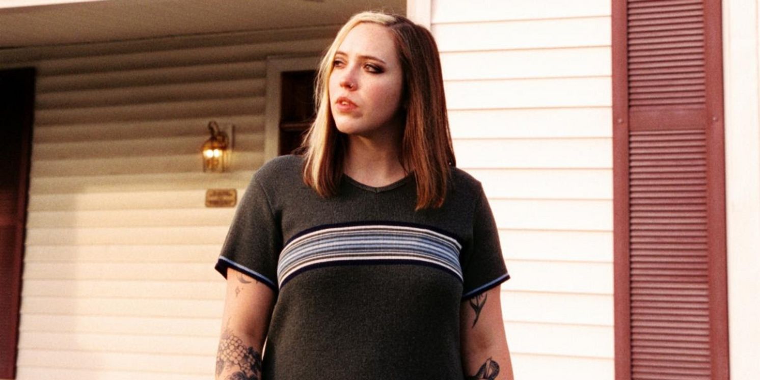 SOCCER MOMMY Shares Cover of Sheryl Crow's 'Soak Up The Sun'  Image