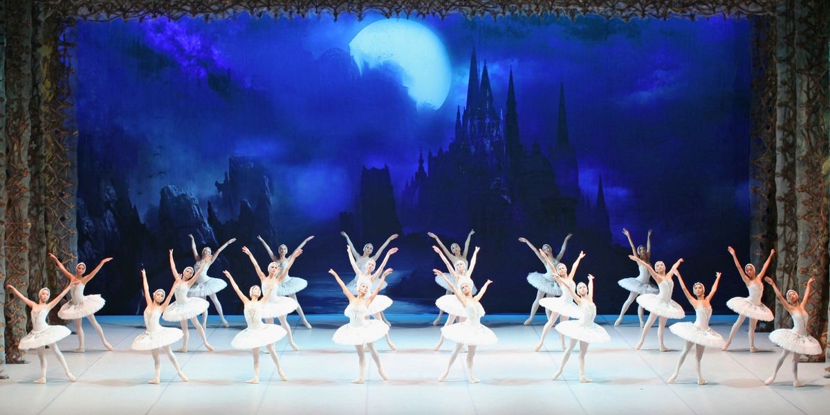SWAN LAKE is Coming to 71 Cities With World Ballet Series