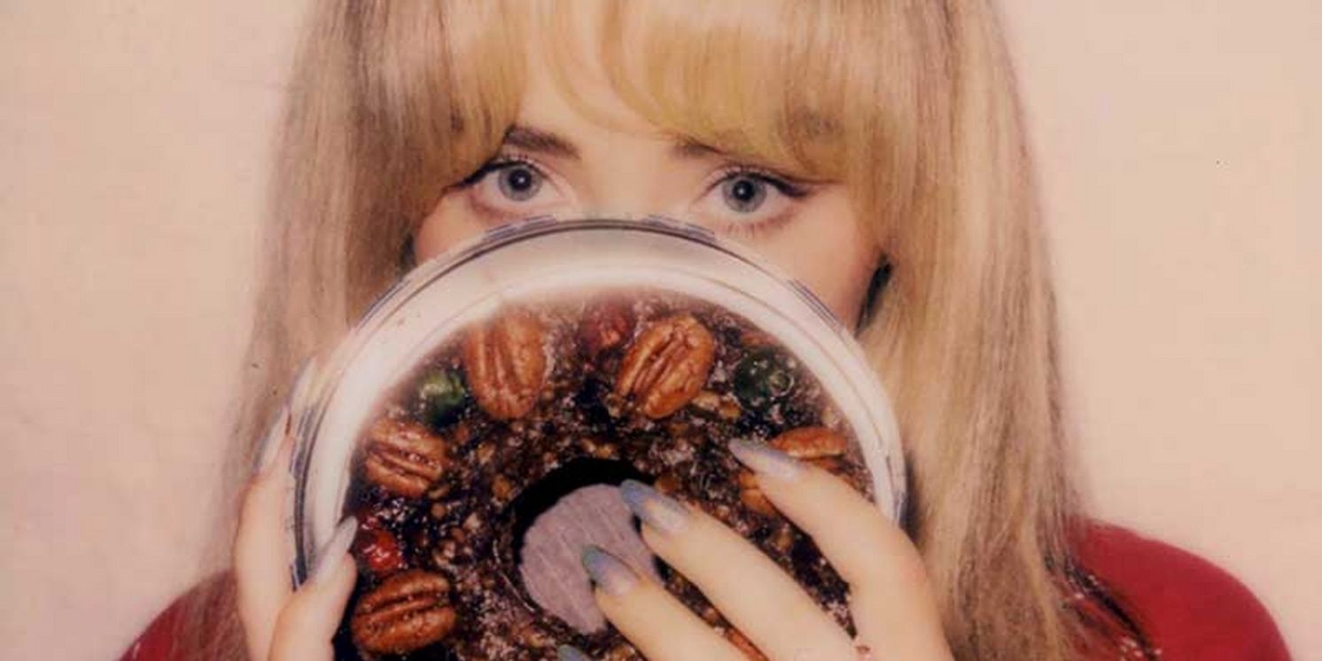 Sabrina Carpenter Drops 'Fruitcake' Holiday EP  Image