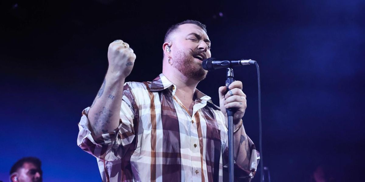 Sam Smith Debuts WHEN HE'S GONE for Spotify Live Room
