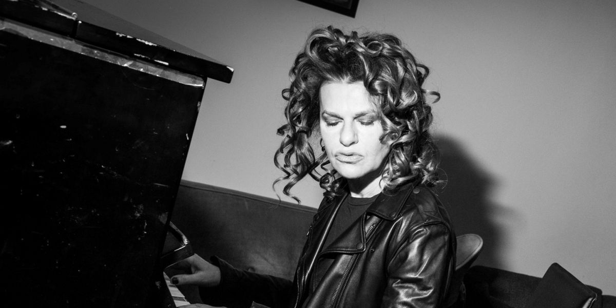 Sandra Bernhard is Back on the Road with EASY LISTENING Live Tour 2024