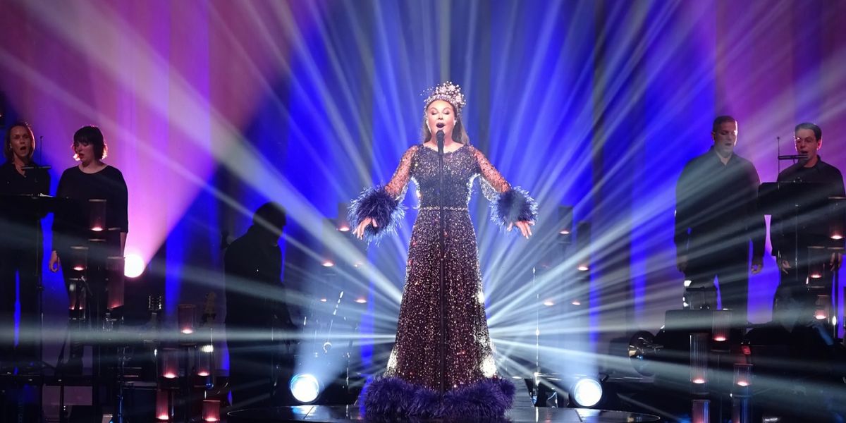 Sarah Brightman Brings A Christmas Symphony to State Theatre New Jersey