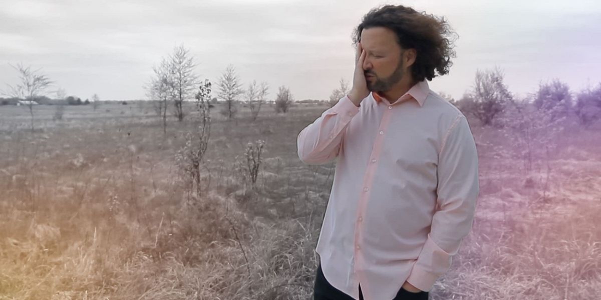 Sarantos Releases Cathartic New Single And Video 'Can't Sleep'