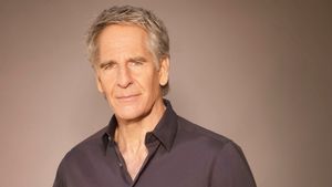 Scott Bakula to Make LA Opera Debut in CANDIDE