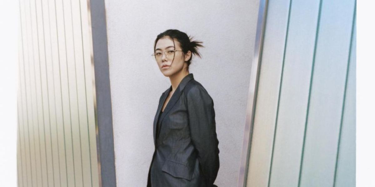 Se So Neon Releases Video for “p and q” From Debut Album NOW