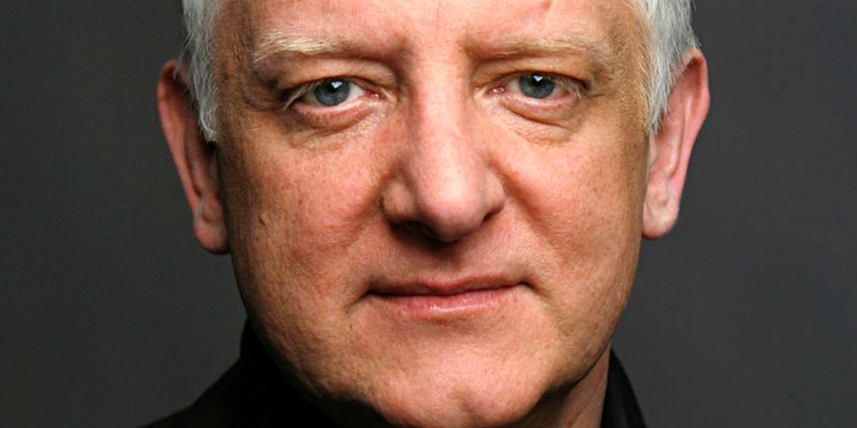 Simon Russell Beale Departs the RSC's TITUS ANDRONICUS
