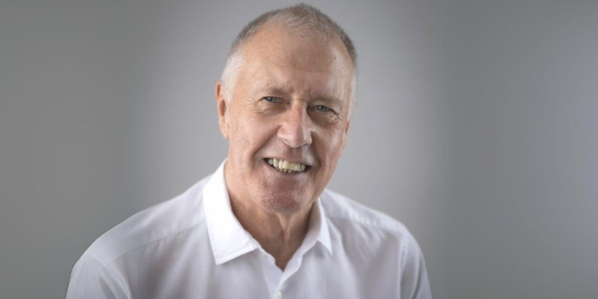 Sir Geoff Hurst Brings LAST MAN STANDING to Corn Exchange Newbury