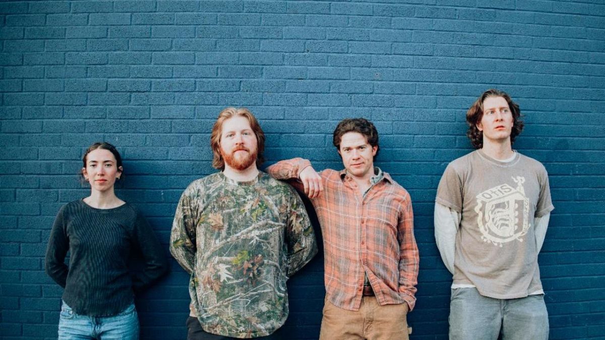 Small Pond Releases Alex Farrar-Produced Album SOFT BURN