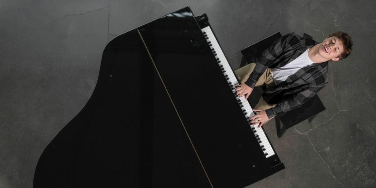 Songwriter Max Cooper III Releases Lead Single 'Sadie' from Debut EP
