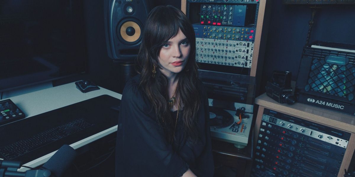 Sophie Thatcher Covers 'Knockin' on Heaven's Door' for New Film HERETIC
