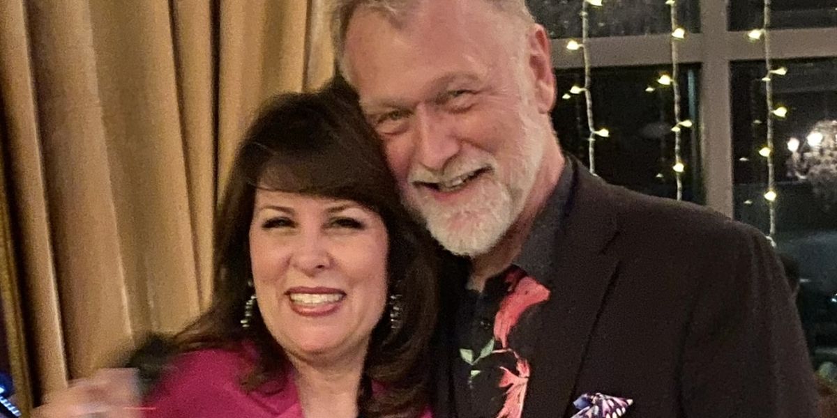 South Florida Cabaret Singers Will Host Third Annual Open Mic Night