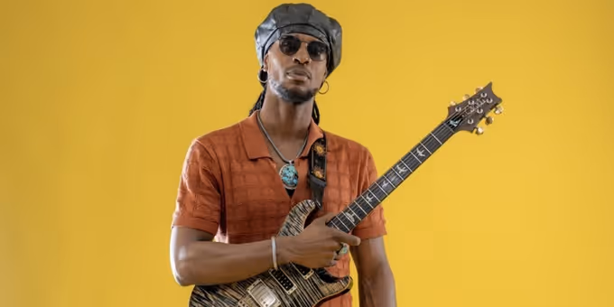 Spire Center in Plymouth to Present Geoffrey Kelly, Omari Banks & Chris Knight Photos