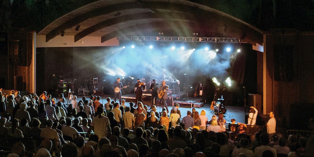 Steep Canyon Rangers Share Third Single From 'Live at Greenfield Lake'