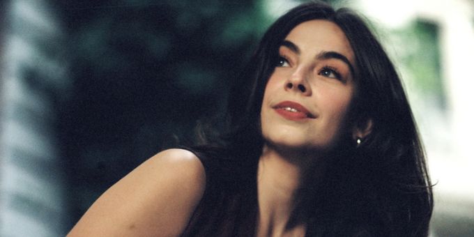 Stella Cole to Perform at NYC's Café Carlyle; Releases New EP Photos