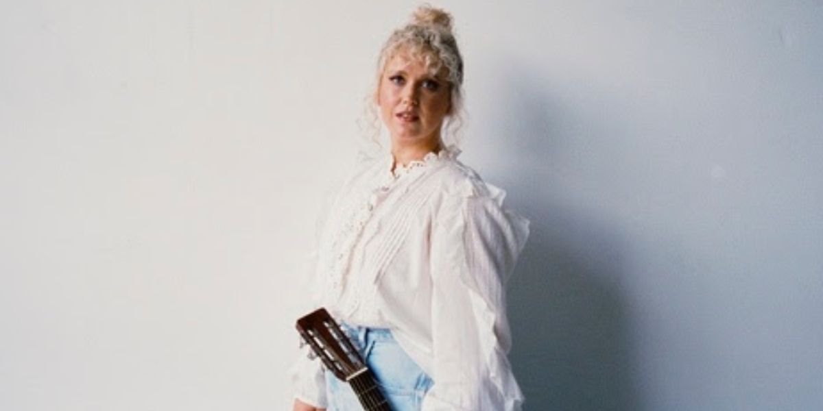 Stephanie Lambring Releases 'Good Mother' From New Album 'Hypocrite'
