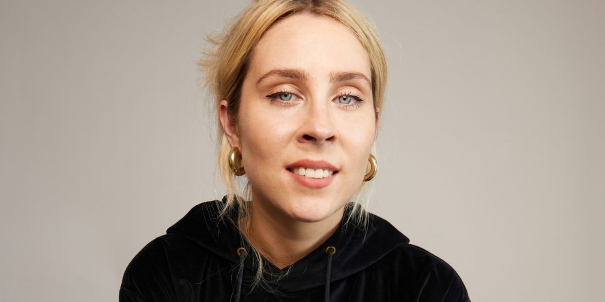 Stevie Martin Brings CLOUT To The Edinburgh Festival Fringe