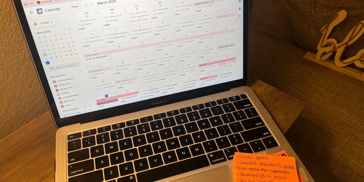 Student Blog: Two Tips for a Totally Awesome College Experience