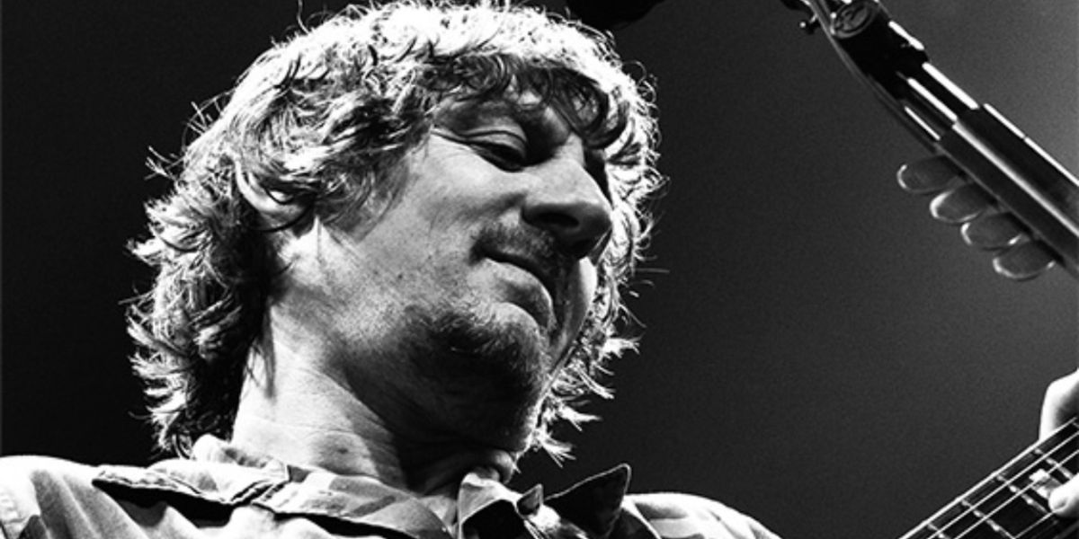 Sturgill Simpson Brings WHO THE F**K IS JOHNNY BLUE SKIES? 2025 TOUR To The Theater At Virgin Hotels Las Vegas