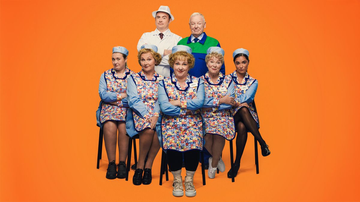 Sue Cleaver to Join Les Dennis in UK Tour of DINNERLADIES