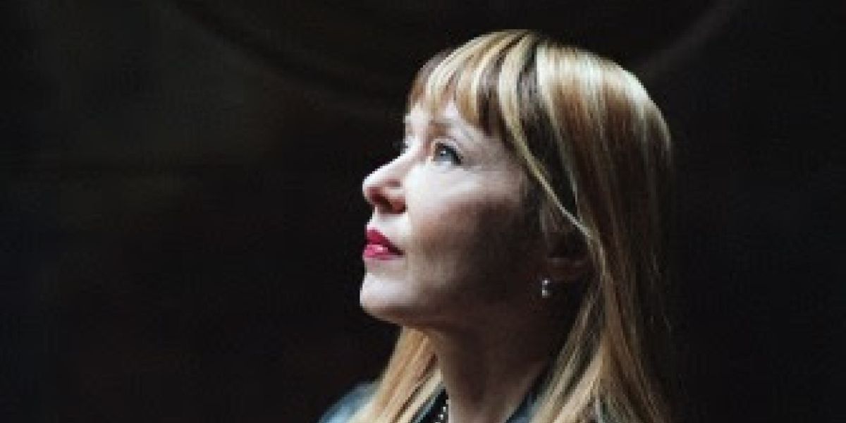 Suzanne Vega Sets First Album in Over a Decade; New Single Available Now