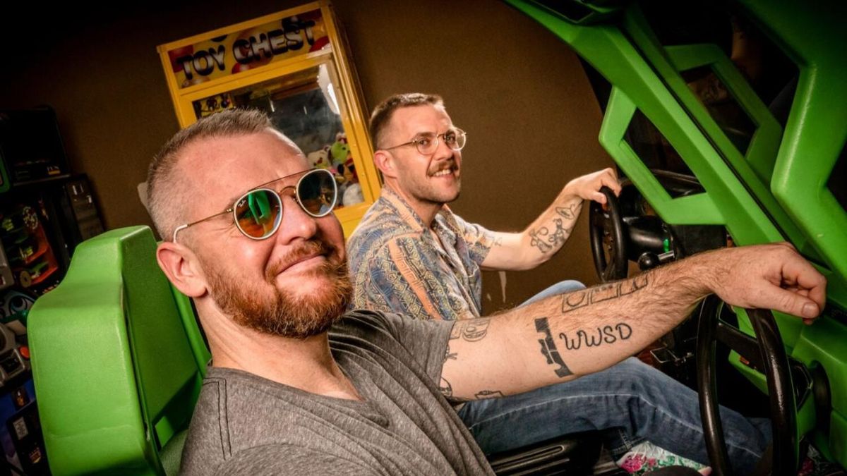 THE FLOOZIES to Perform at Fox Theatre