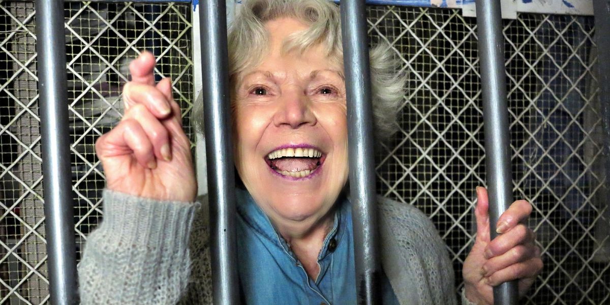 THE GIGGLING GRANNY Comes to Theater For the New City in January