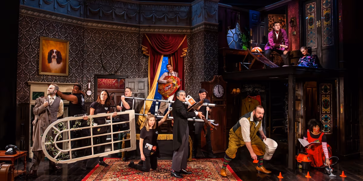 THE PLAY THAT GOES WRONG Will Offer $36 Tickets For Shark Week