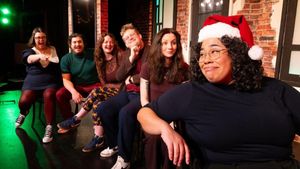 THE SECOND CITY'S NUT-CRACKING HOLIDAY REVUE to Open at Copley Theatre