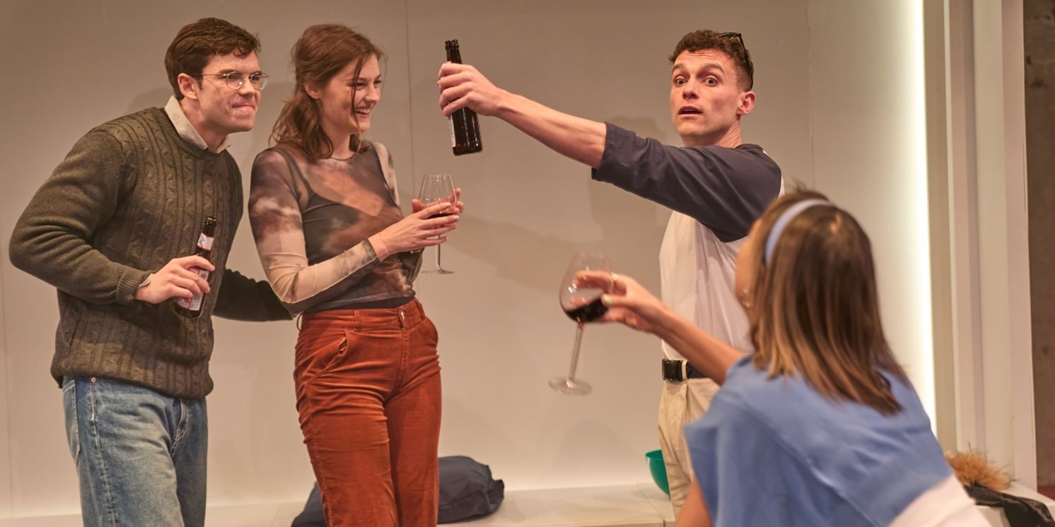 Neil LaBute's THE SHAPE OF THINGS Will Be Available to Stream Next Month  Image