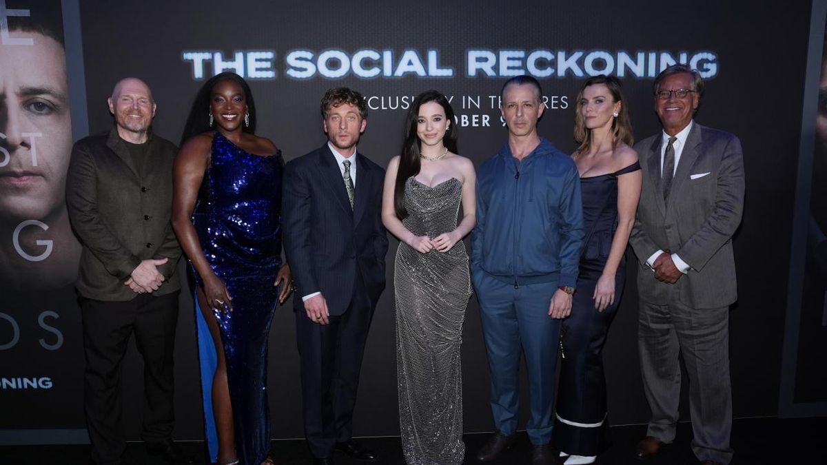 THE SOCIAL RECKONING World Premiere Photos Released