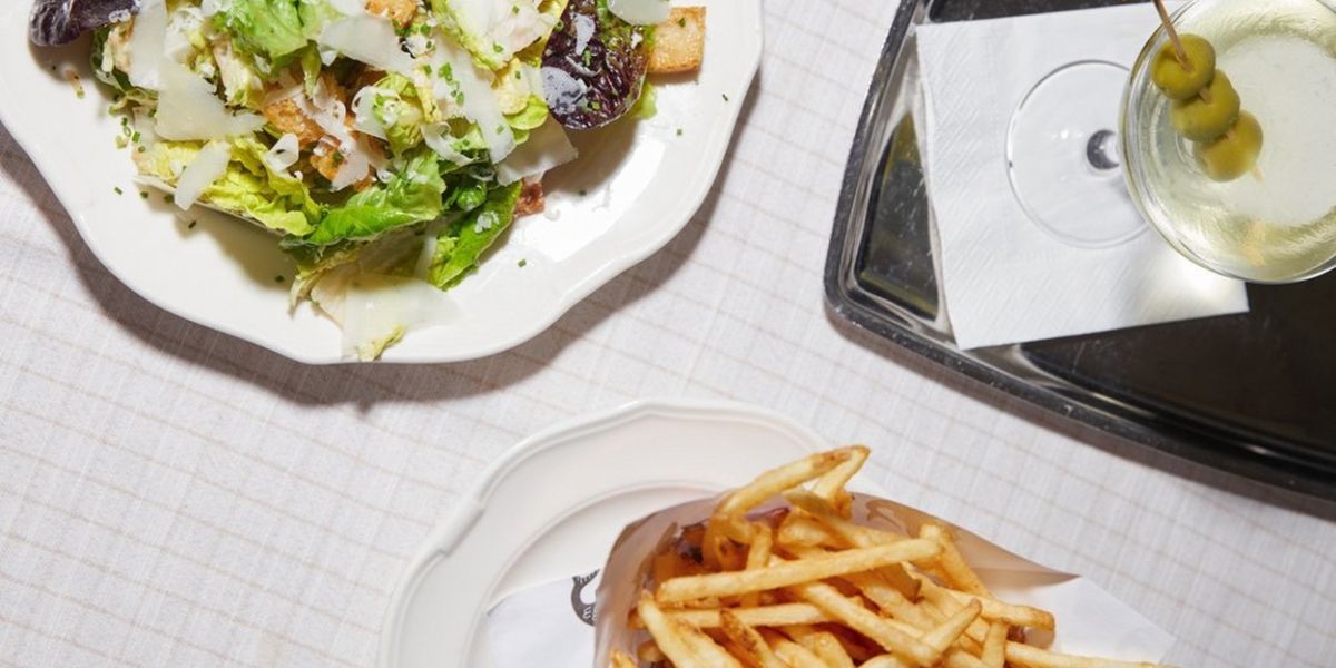 THE STANDARD GRILL Presents a 'Girl Dinner' Deal through March