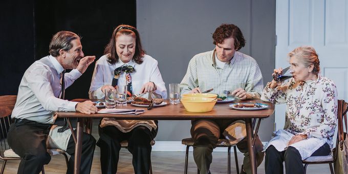 THE WAVERLY GALLERY Will Come to Shaker Bridge Theatre Photos