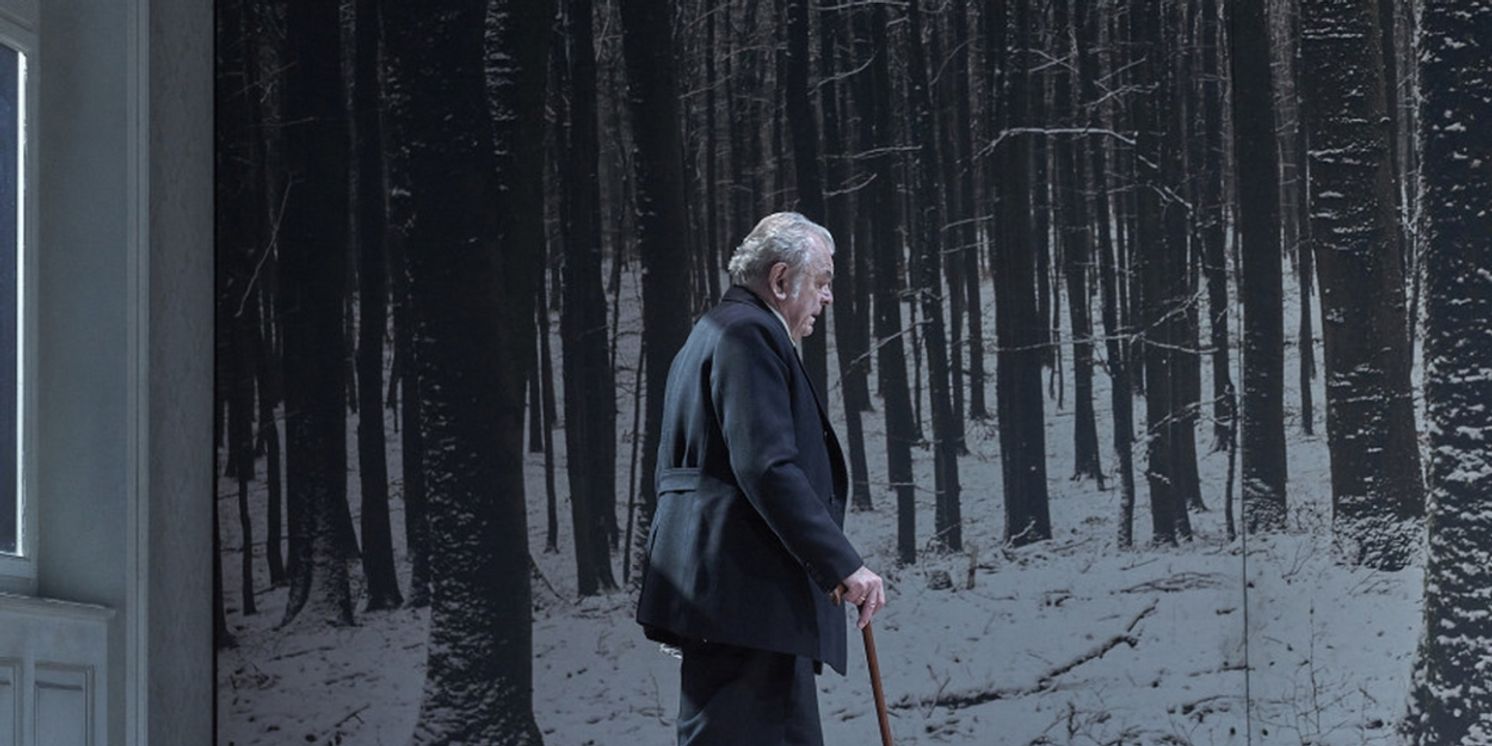 THEATRE DAY: THREE WINTERS Comes to Burgtheater This Week  Image