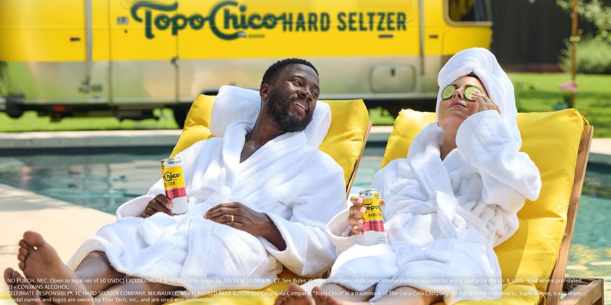 TOPO CHICO Presents Stayman Islands for Fans