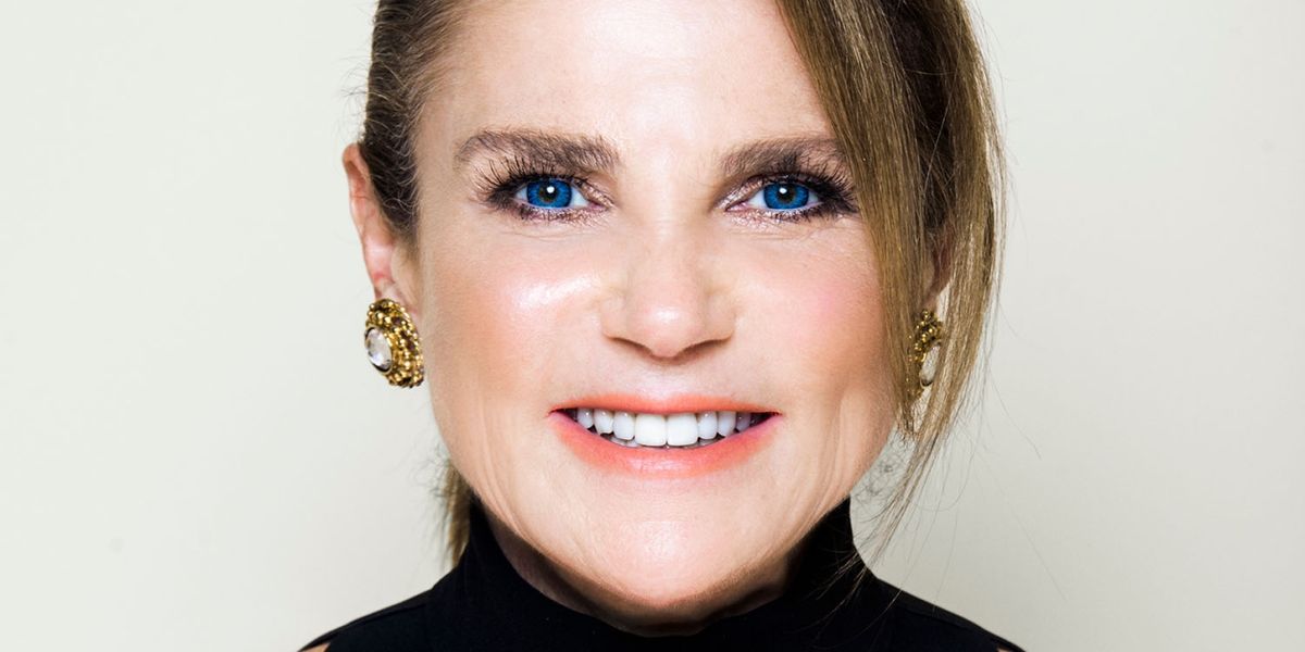 TOVAH FELDSHUH: AGING IS OPTIONAL ('Cause G*d I Hope It Is!) Comes to Hamptons Summer Songbook By The Sea