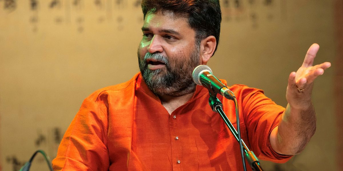 TUKA MHANE KAHE KABIRA Comes to Kamani Auditorium