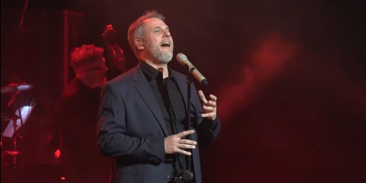 TV: Gerónimo Rauch versiona a Elton John en ‘Ya No Hay Forma de Pedir Perdón’