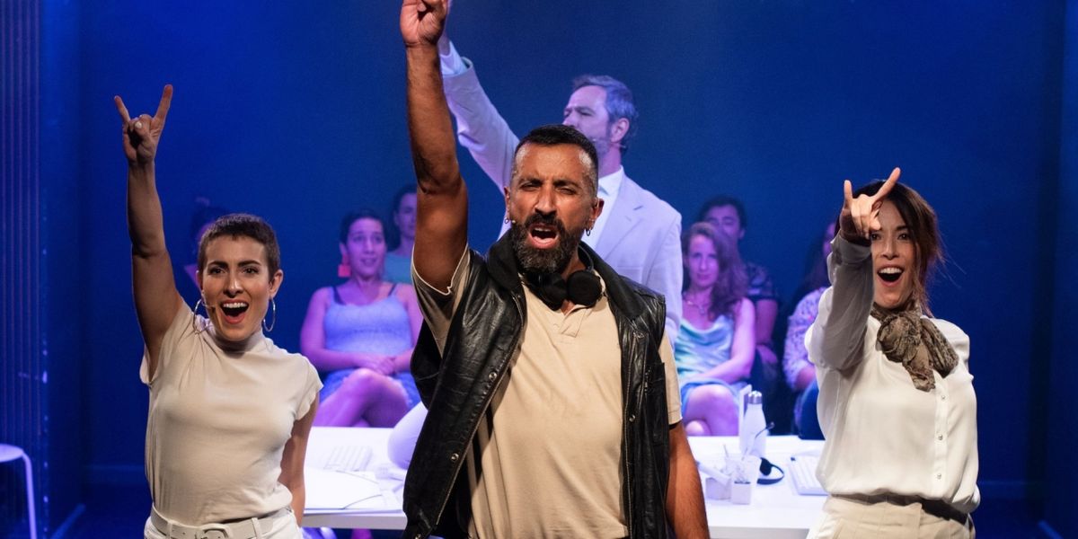 TV: No te pierdas 'Livin' on a Prayer' de ATRAPADAS EN LA OFI