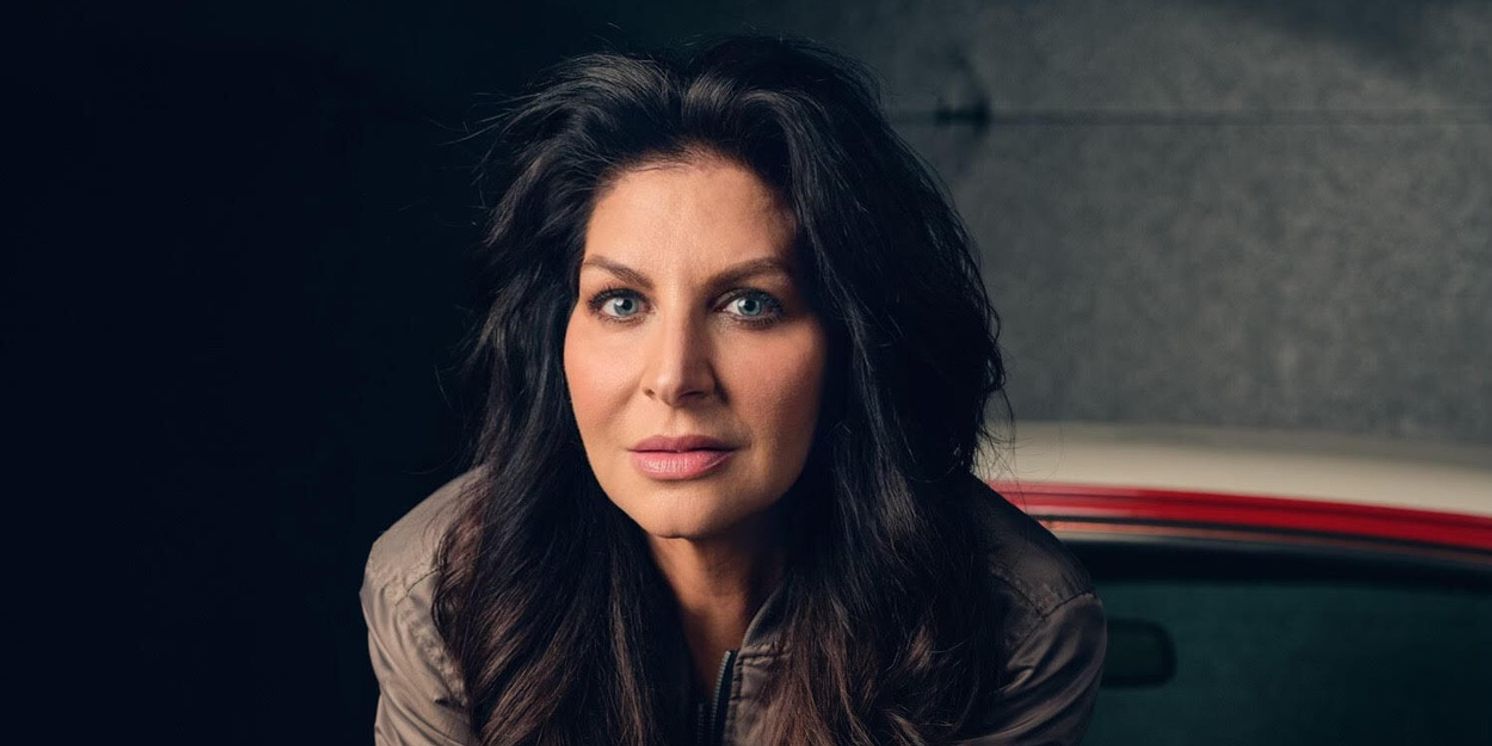 Tammy Pescatelli Kicks Off Aventura's 2025–2026 Comedy Series  Image