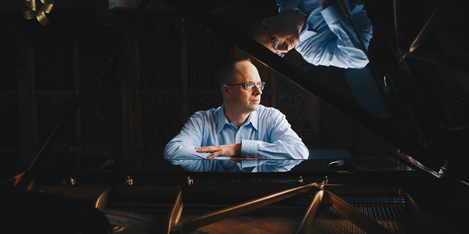 Ted Perry Holiday Trio with Guest Vocalist Ryan Montbleau Come to the Town Hall Theater  Image