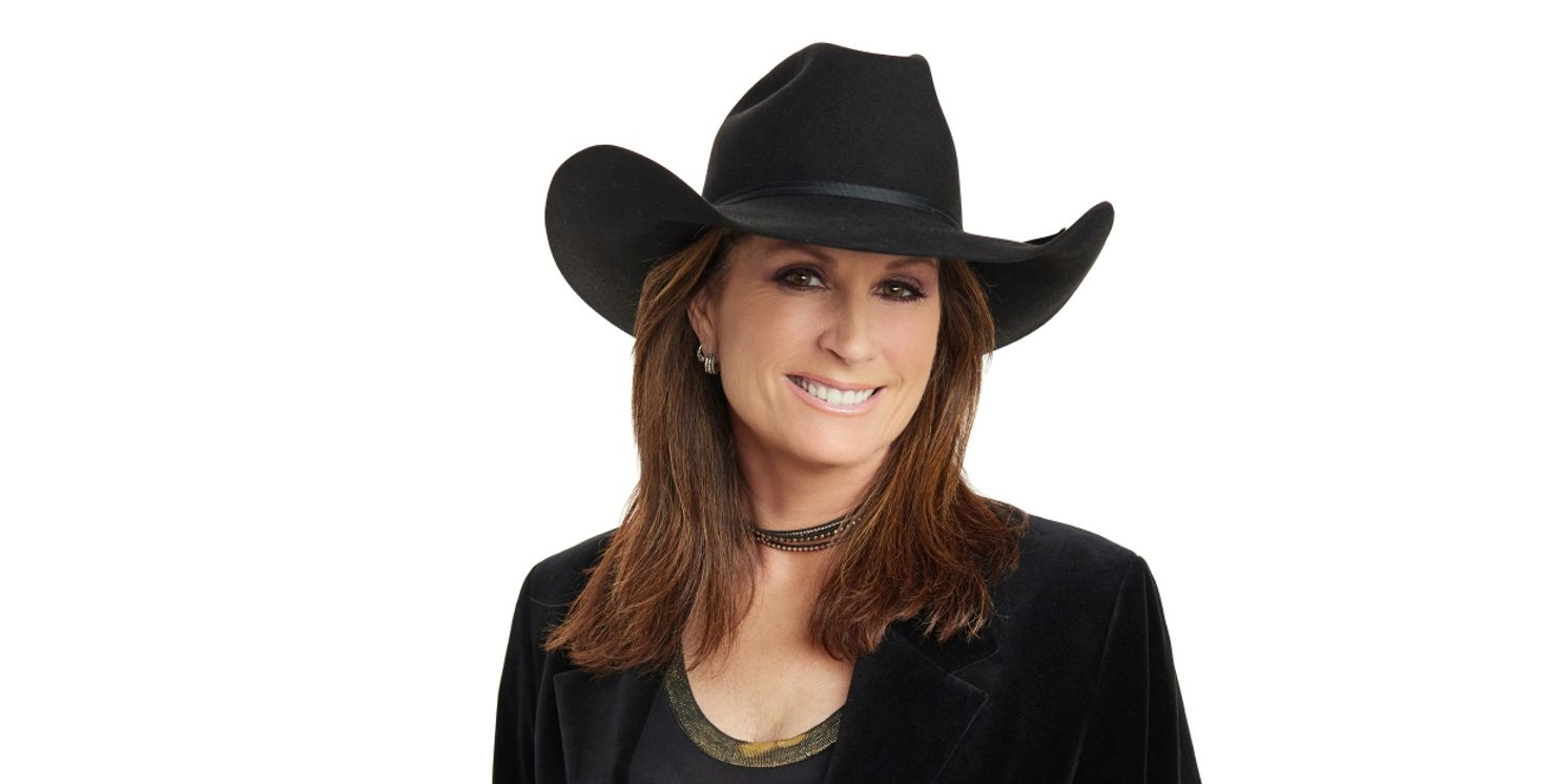 Terri Clark Headlining Gaylord Opryland's New 'A Country Christmas Dinner Show' Series  Image
