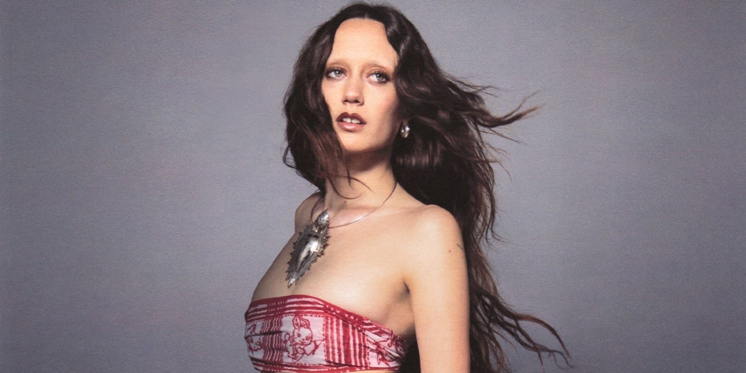 Tessa Dixson - Vickie Cherie Comes to Botanique  Image