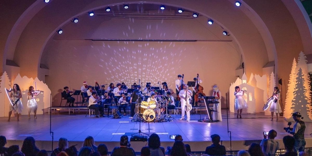 The 11th Annual VIOLECTRIC Holiday Show Rocks Lake Eola Park In Downtown Orlando On December 9