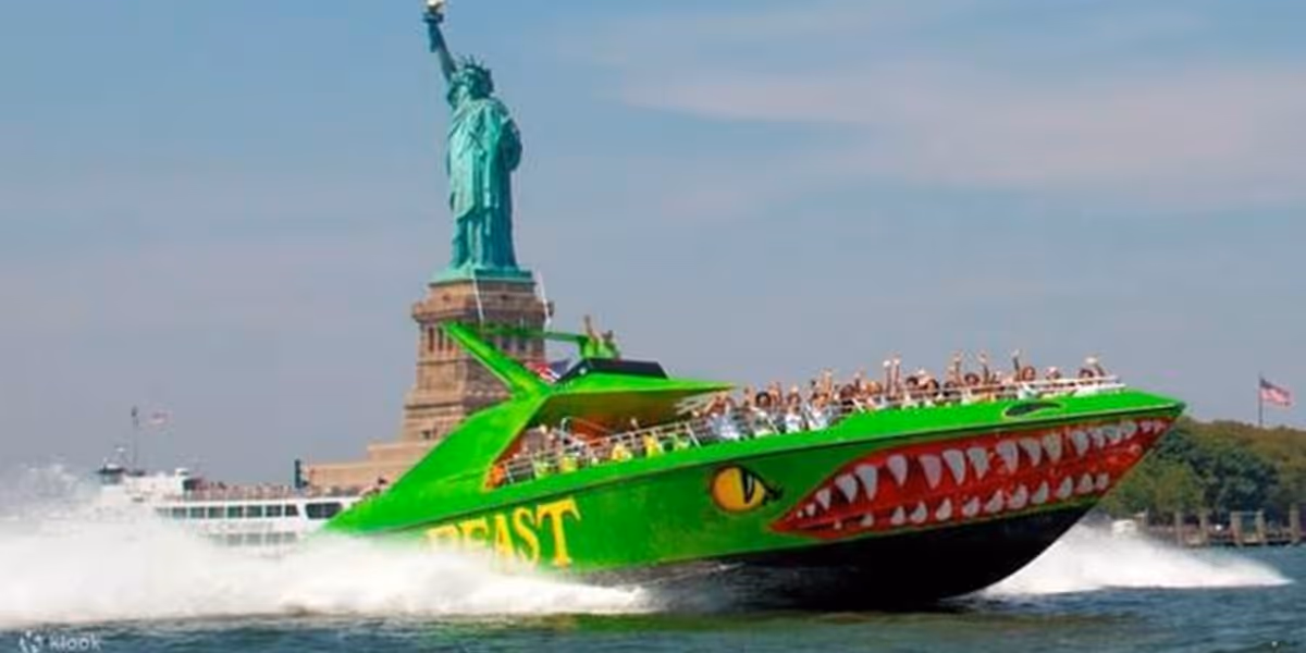 The BEAST-NYC's Only Jet-Powered Speedboat Goes BRAT