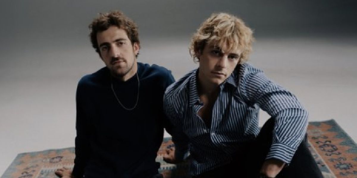 The Driver Era Release Upbeat New Single 'Don't Walk Away'